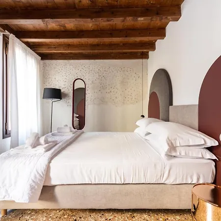 Apartment Palazzo Miracoli Venice