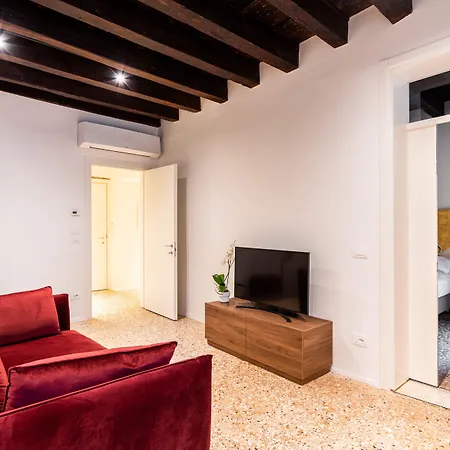 Palazzo Miracoli Apartamento