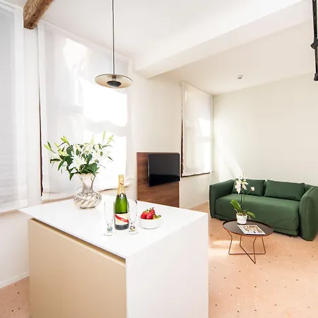 Palazzo Miracoli Apartamento *