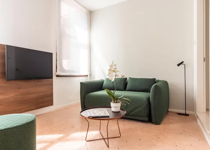 Palazzo Miracoli Венеция