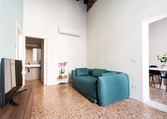 Palazzo Miracoli * Венеция