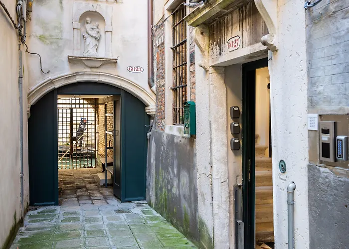 Palazzo Miracoli Апартаменты