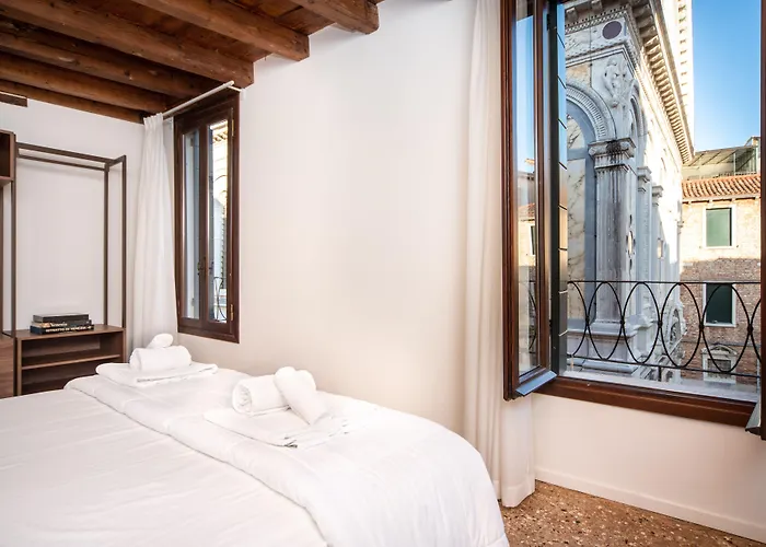 Palazzo Miracoli Апартаменты