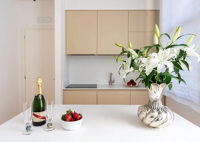 Palazzo Miracoli Апартаменты *