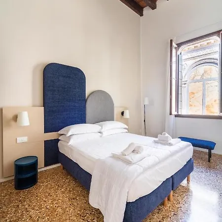 Palazzo Miracoli Апартаменты Венеция